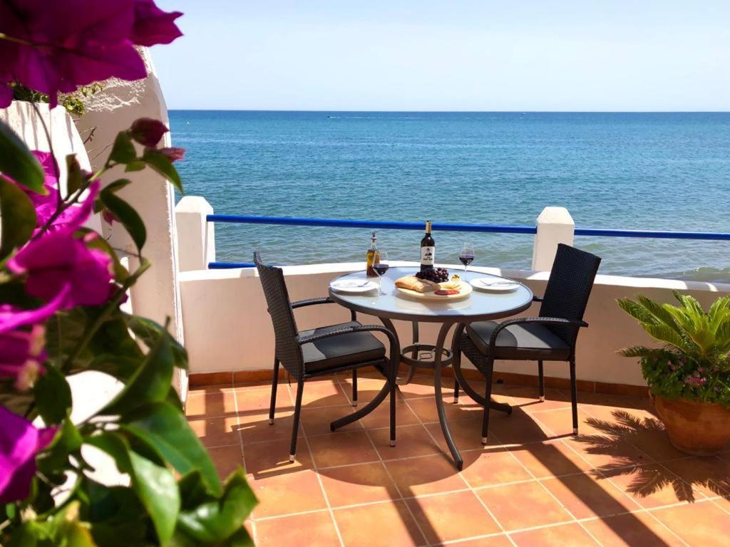 Beach Side Apartments Calahonda Ситио-де-Калаонда Экстерьер фото