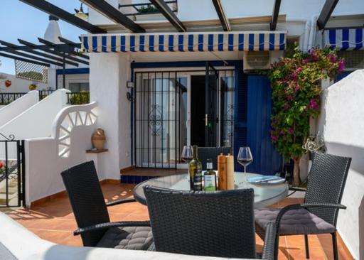 Beach Side Apartments Calahonda Ситио-де-Калаонда Экстерьер фото